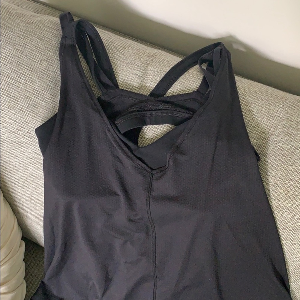 LULULEMON top with built In bra
